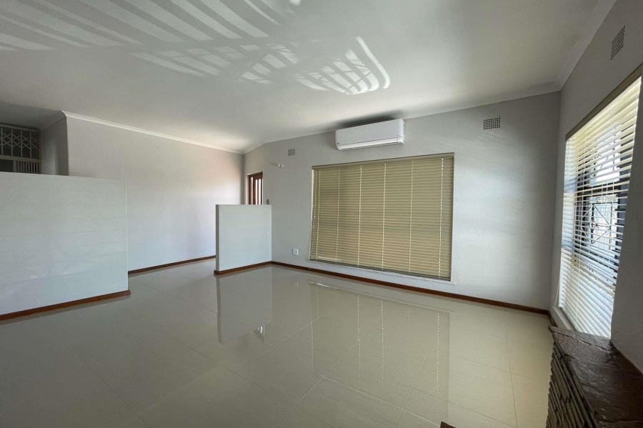 Commercial Property for Sale in De Kuilen Western Cape
